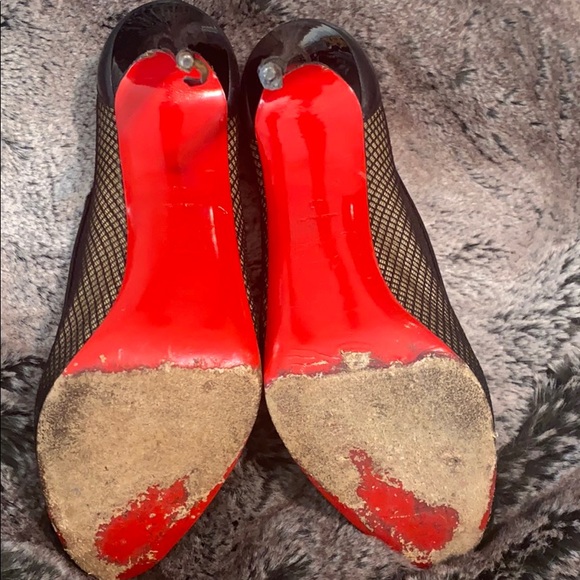 Christian Louboutin Very Rete Mesh Peep Toe Pump